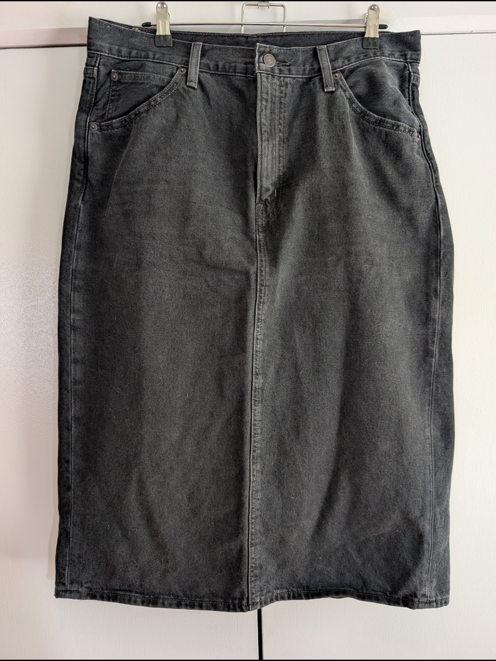Levi's Woments High-Rise Slit Skirt